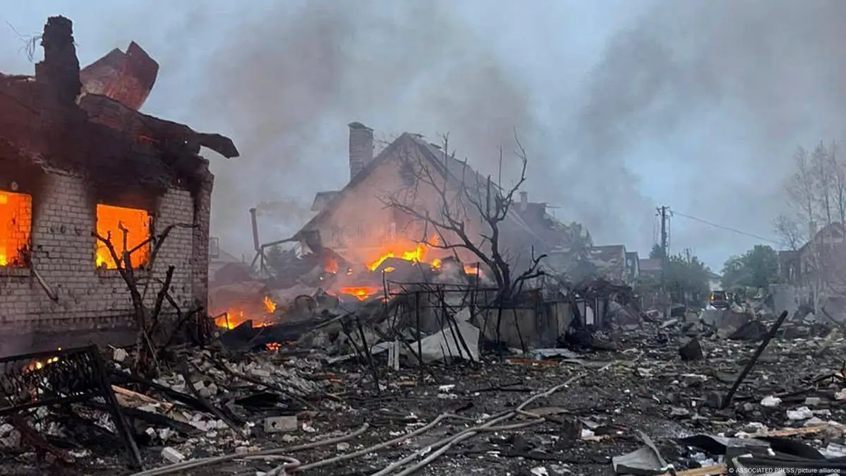 Rusia lanza su mayor ofensiva en un mes y acusa a Ucrania de falta de interés en la paz