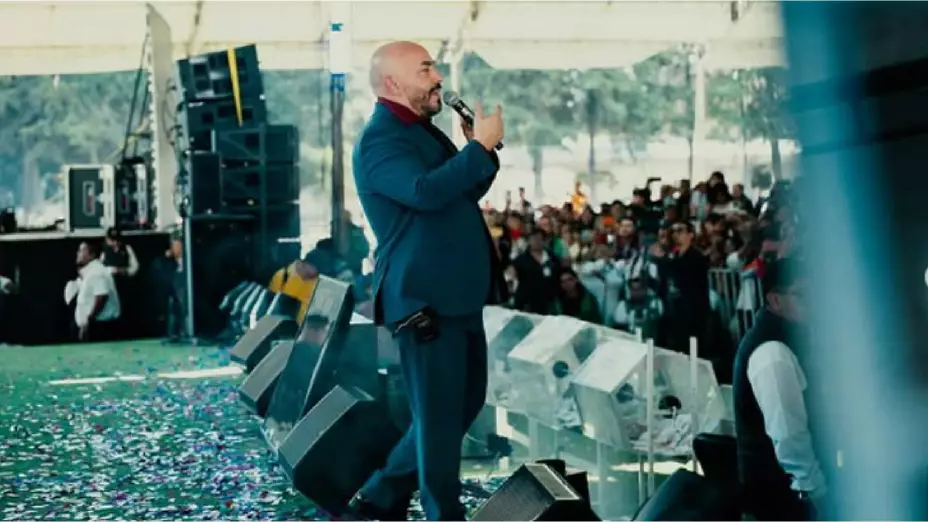 Lupillo Rivera cancela conciertos por hospitalización de emergencia